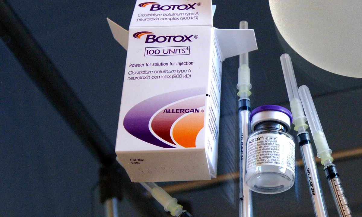 Buy Botox online UK — medical professional preparing botulinum toxin injection for clinic use